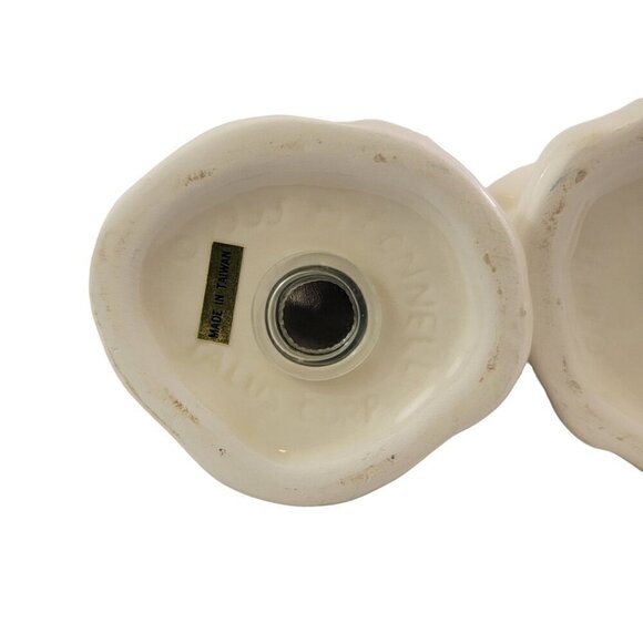 Vintage McConnell Talus Collectible Ceramic Angels Salt & Pepper Shaker Set - Picture 9 of 15